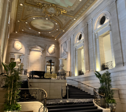 Hilton Chicago Staircase