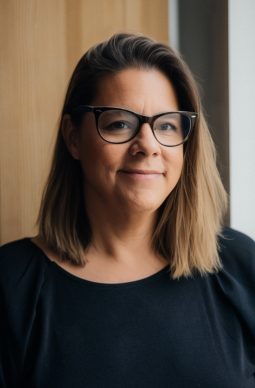 Melinda Knapp